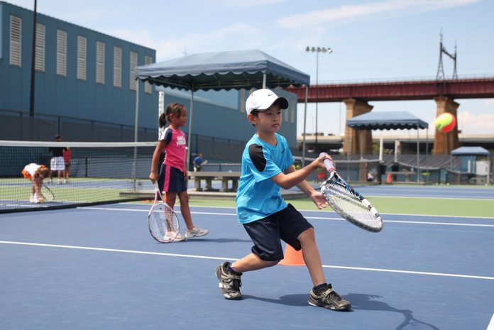 How to Practice Tennis on a Budget